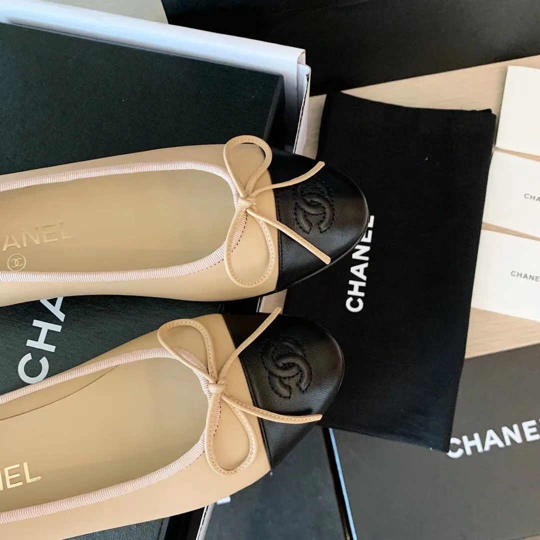 👟👟Ex-factory price 440👟👟Chanel Chanel⚠️Classic forever ballet shoes...the first few domestic versions, welcome to compare🆚🌟Material: The upper is made of imported sheepskin ✈️Mixed sheepskin lining ✈️Italian leather outsole🌟size: 34-40